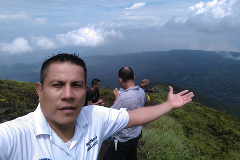 Von Granada: Ganztagesausflug zur Insel Ometepe