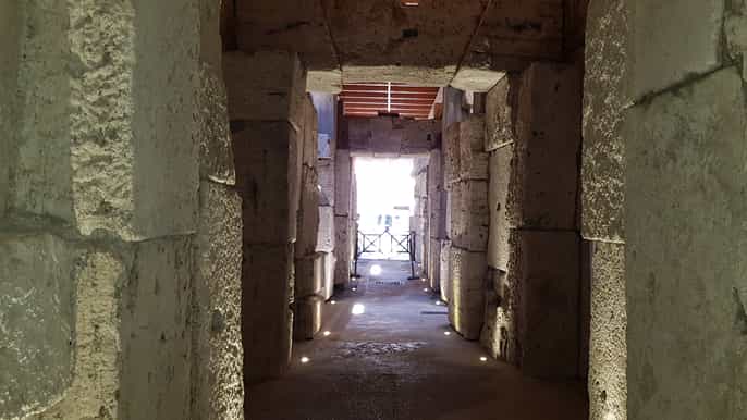 roma acceso rápido al coliseo y tour subterráneo