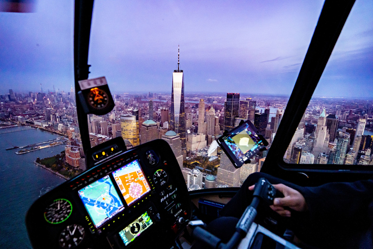 From Westchester: NYC Private Helicopter Tour for Couples 30-Minute R44 Helicopter Tour with Transfers