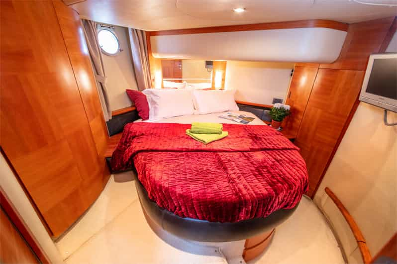 yacht charter 20 guests