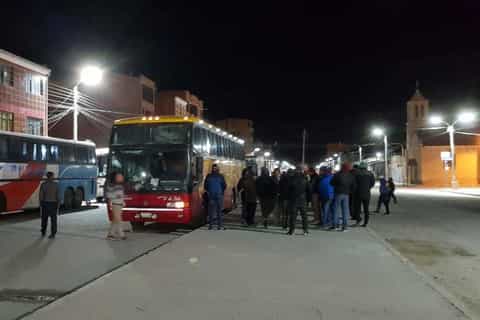 La Paz to Uyuni: Sleeper Bus Ticket and Hotel Pick-Up