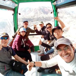La Paz: Cable Car Ride Tour with Food Tasting