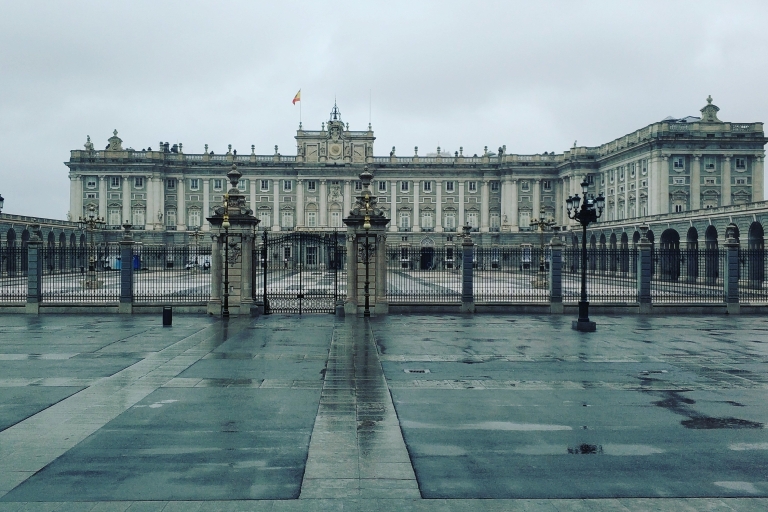 Madrid Private Royal Palace Tour & Iberiam Ham met wijnMadrid Royal Palace Tour en wijn- en hamproeverij
