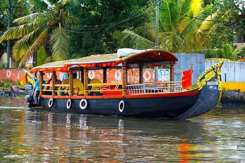 cruise trip in kochi