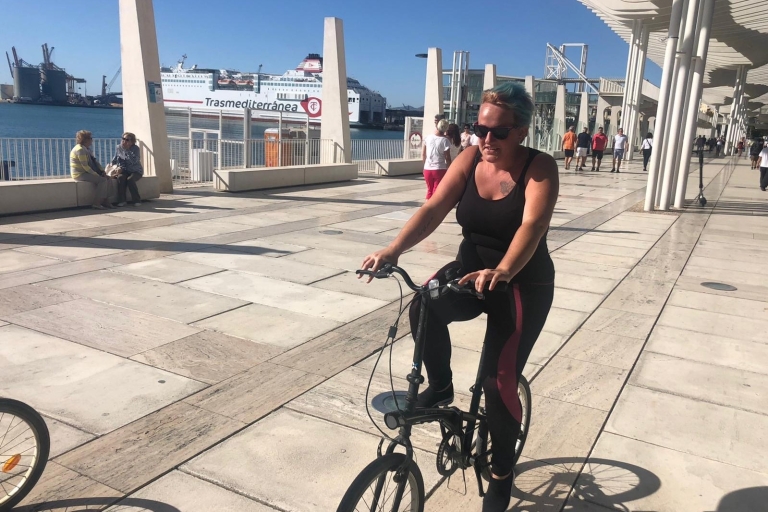 Málaga: tour privado en bicicleta con guíaMálaga: tour guiado en bicicleta