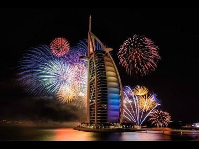 Visit Dubai New Year’s Eve Cruise with Firework Show in Dubai