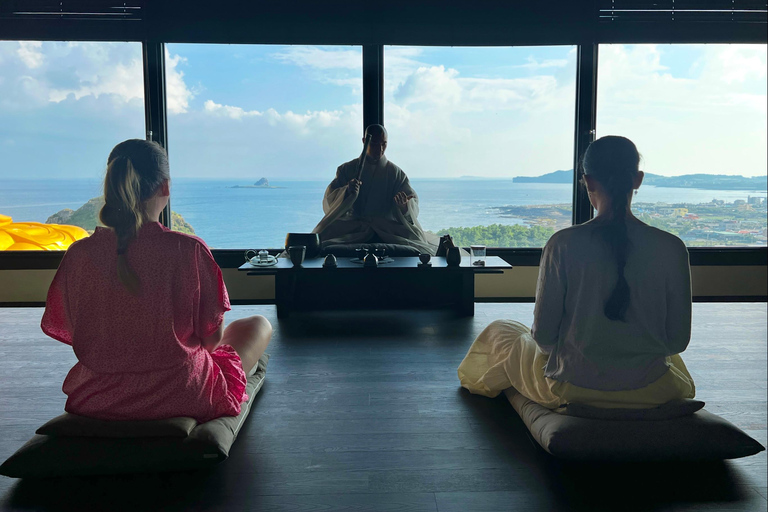 Jeju: Tea Meditation in a temple with Head Monk