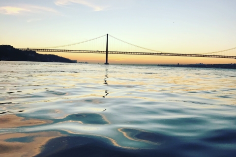 Lissabon: boottocht van 1 of 2 uur op de rivier de Taag2 uur durende cruise bij zonsondergang