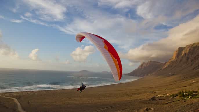 lanzarote vuelo de descubrimiento en parapente con video