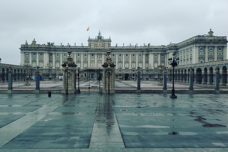 Madryt: Prywatna wycieczka po Pałacu Królewskim i Muzeum PradoOdbiór z hotelu?