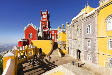 Desde Lisboa: tour de 1 día a Sintra, Cascaes y Cabo da RocaTour público con entradas al palacio de Pena