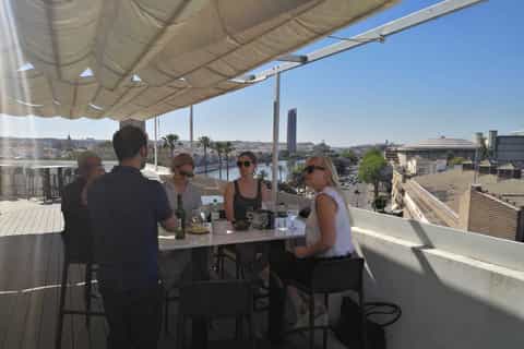 Sevilla: Sangria-smak med utsikt over taket