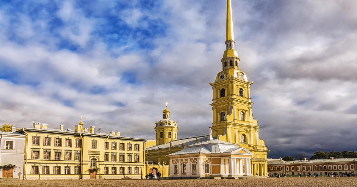 Peter and Paul Cathedral inside