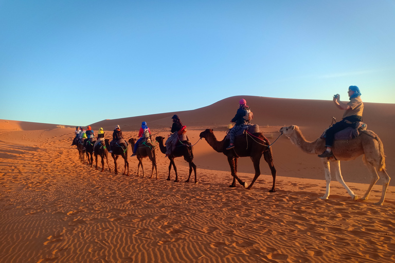 Desde Marrakech: tour de 3 días por el desierto a Merzouga