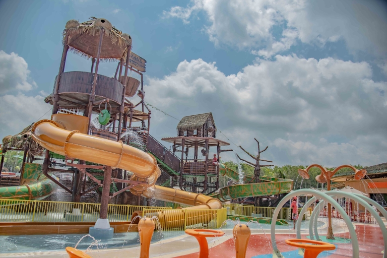 Phuket: Blue Tree Water Park and Beach Club with Transfer Entry Pass with Hotel Transfer Zone A