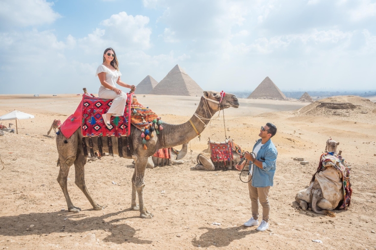 Cairo: Private Half-Day Pyramids Tour with Photographer Private Tour without Entrance Fees
