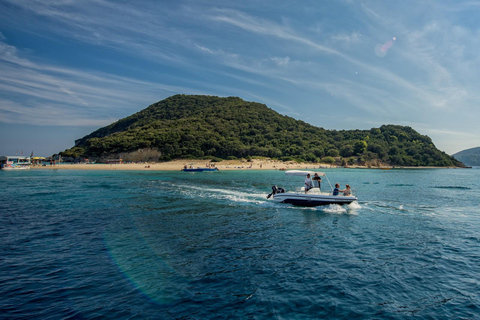 Planos: Tour de medio día a la Isla de la Tortuga y las Cuevas de Keri