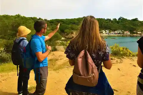 From Barcelona: Costa Brava and Girona Small-Group Tour