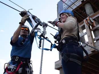 Goliath: Extreme Mountain Zip Lining Abenteuer Goliath: Extreme Mountain Zip Lining Abenteuer