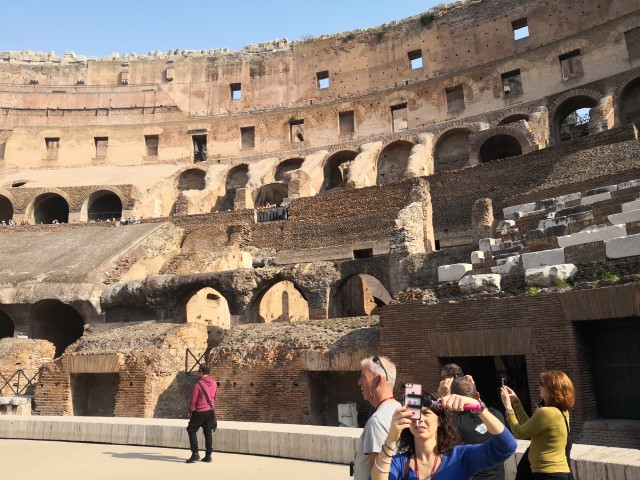 Visit Rome: Tour of the Colosseum, Roman Forum and Palatine Hill in Canarie