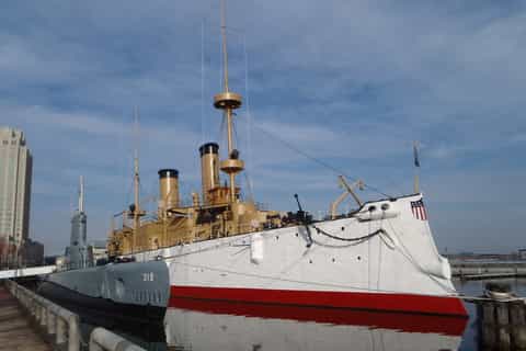 Philadelphia: Independence Seaport Museum & USS Olympia