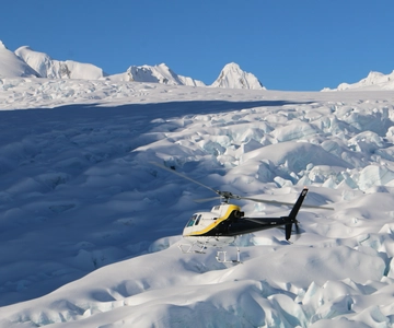 Franz Josef: Glacier Helicopter Ride with Snow Landing
