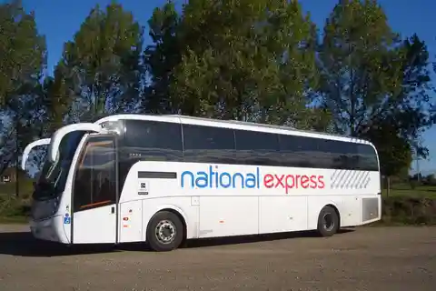 Stansted airport: Bus transfer service from/to Leicester