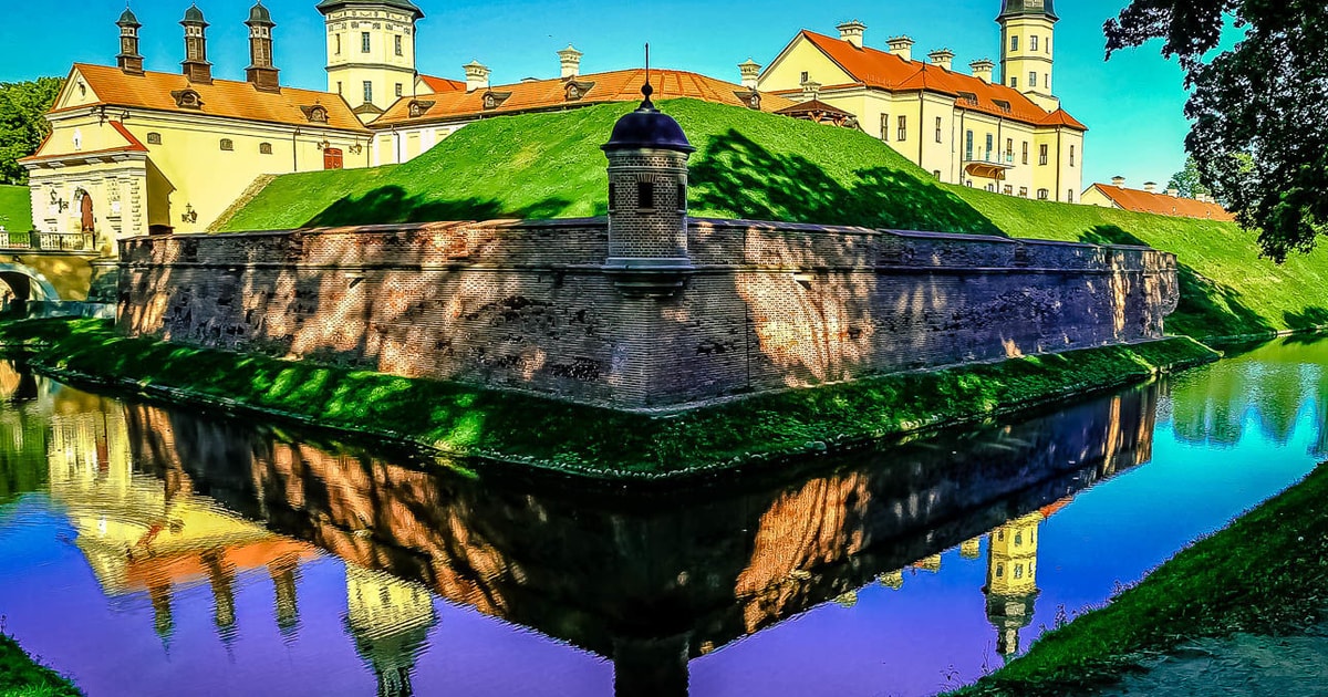 Minsk Privater Transfer zum Schloss Mir und Nesviz GetYourGuide