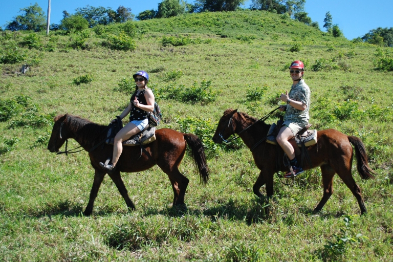 Experiencia combinada en Puerto Plata: tirolina + paseo a caballo