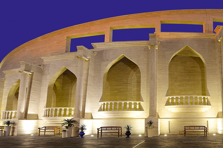 Visita cultural a Katara con crucero en dhow árabeDoha: Tour Cultural Privado de Katara