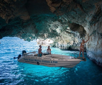 From Porto Vromi: Shipwreck Beach Private Boat Cruise