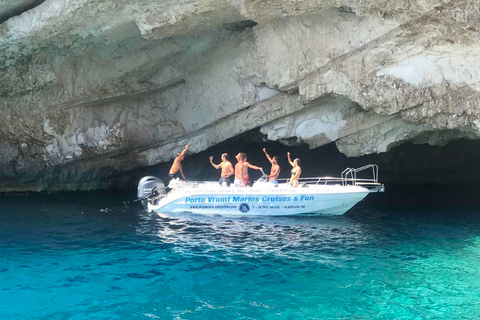 Zante: crociera in barca privata sulla spiaggia del Relitto da Porto Vromi