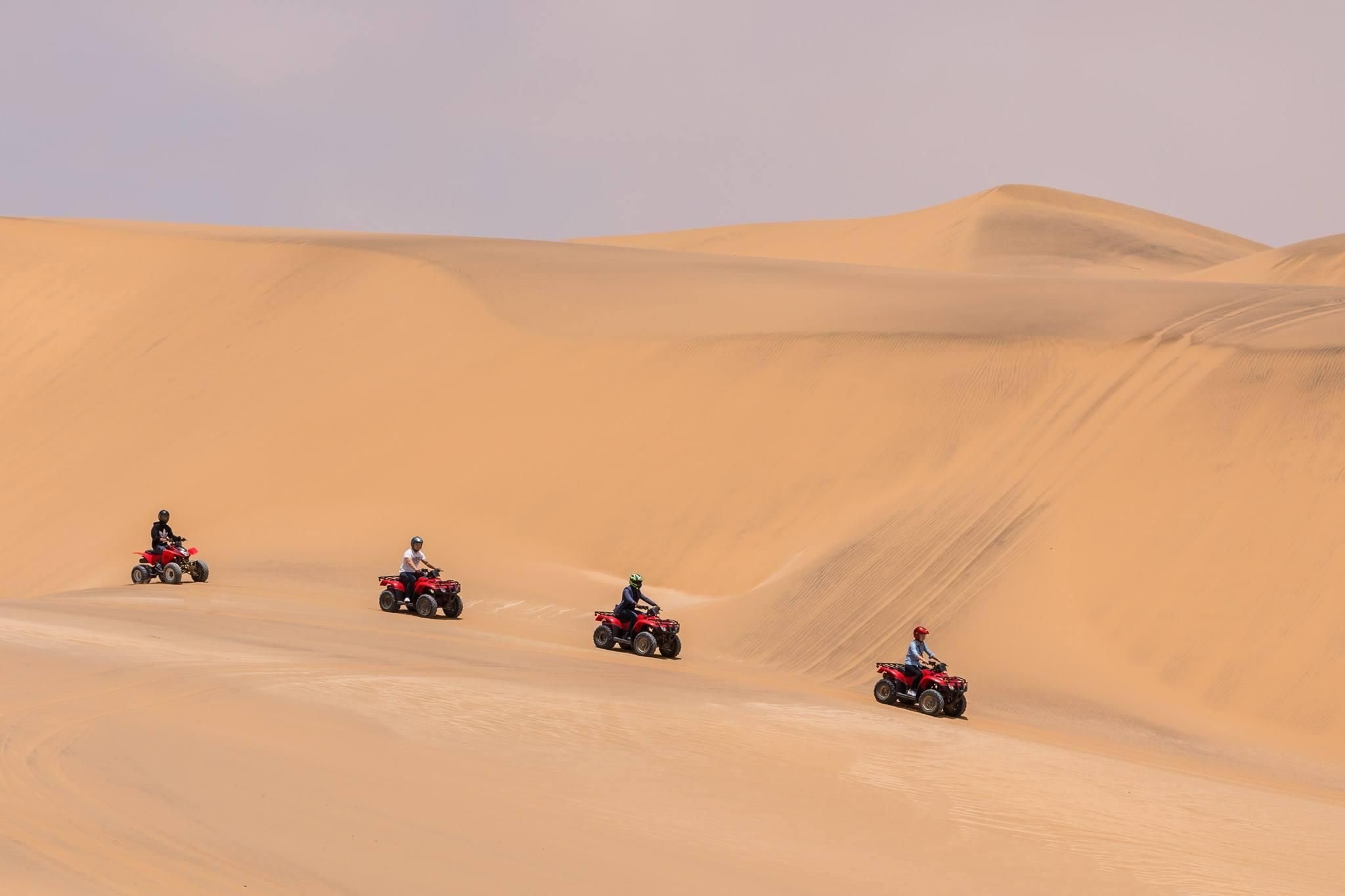 Swakopmund: Quad-Tour durch die Wüste mit optionalem Sandboarding