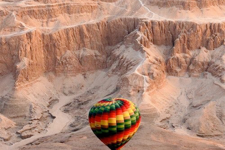 Luxor: luchtballonvaart over de vallei der koningen