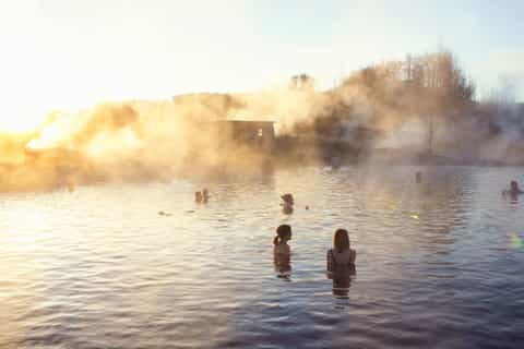 Reykjavík: Small-Group Golden Circle & Secret Lagoon Tour