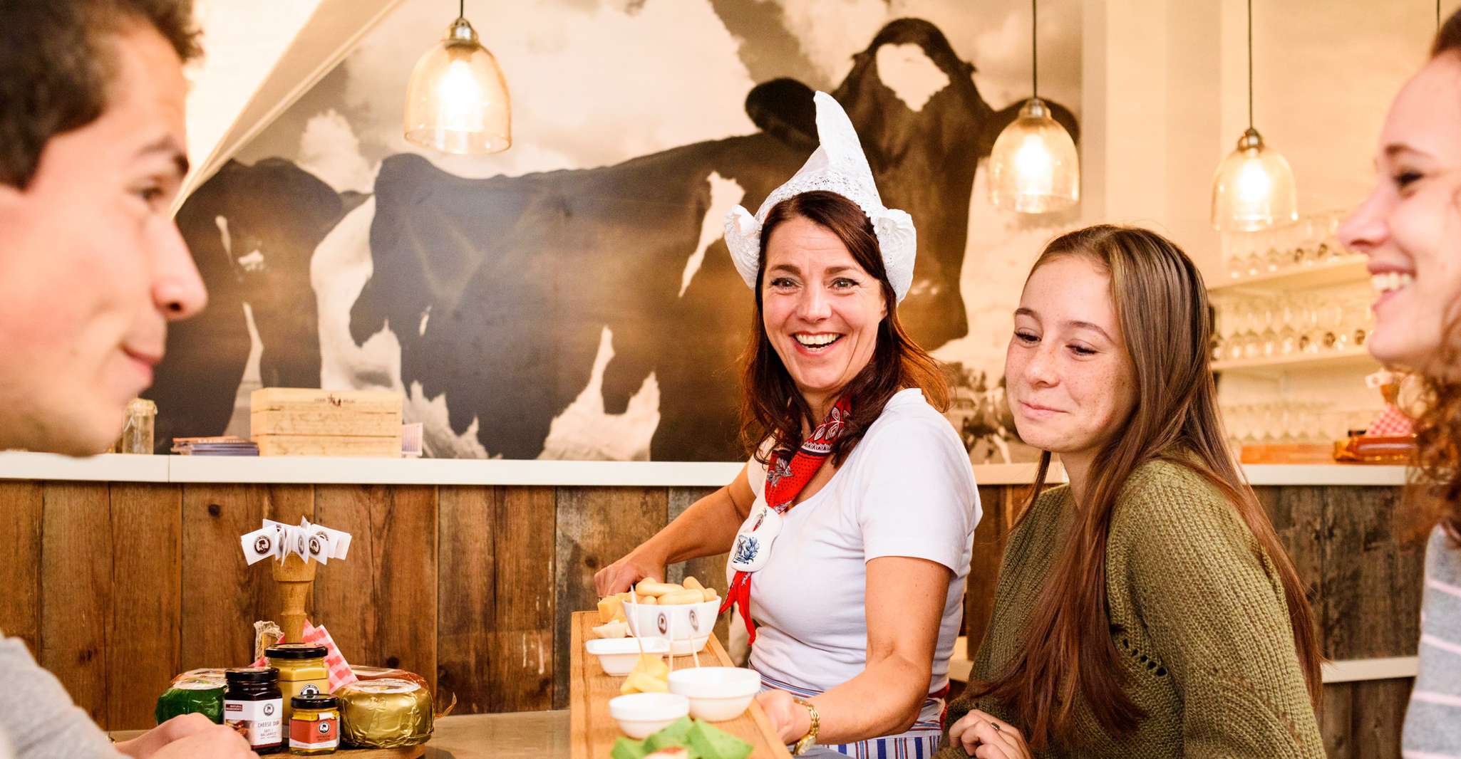 Amsterdam: Premium Henri Willig Cheese Tasting Experience photo 2