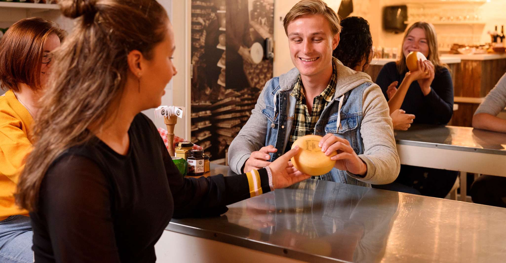 Amsterdam: Premium Henri Willig Cheese Tasting Experience photo 3