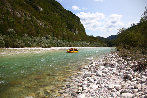 Fiume Soča: Avventura di rafting in famiglia, con fotoFiume Isonzo: avventura di rafting per famiglie