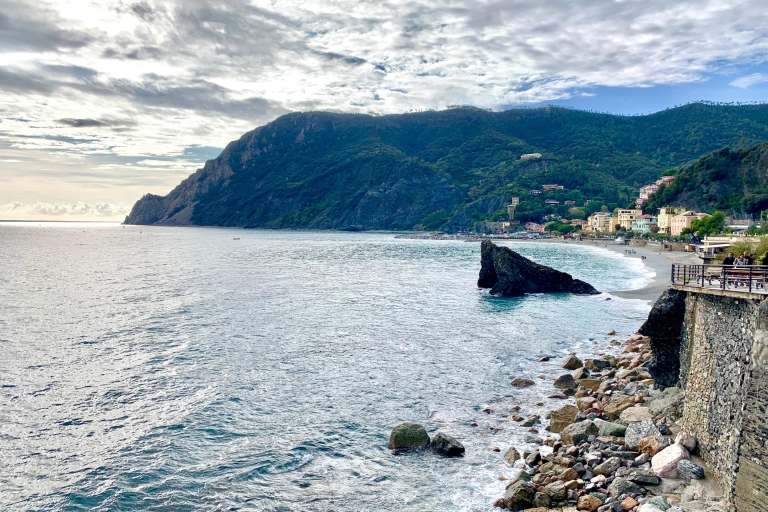 Florence: Cinque Terre-dagtourDagtocht naar Cinque Terre zonder veerboot en trein in het Italiaans