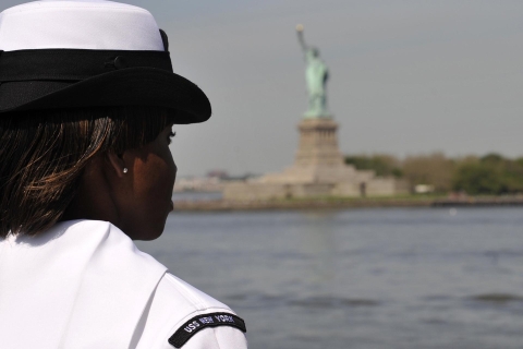 New York: 9/11 Memorial Museum & Statue of Liberty CruiseTour met Statue of Liberty Flex Ticket