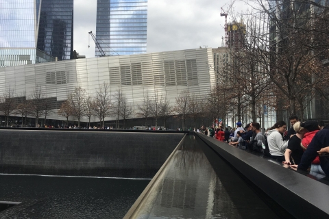 Nowy Jork: 9/11 Memorial Museum & Statue of Liberty CruiseOpcja standardowa