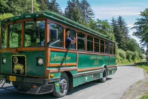 Juneau: City Trolley and Macaulay Salmon Hatchery Tour