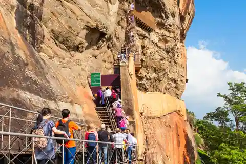 Sri Lanka Bentota: Day Trip to Sigiriya and Dambulla Temple