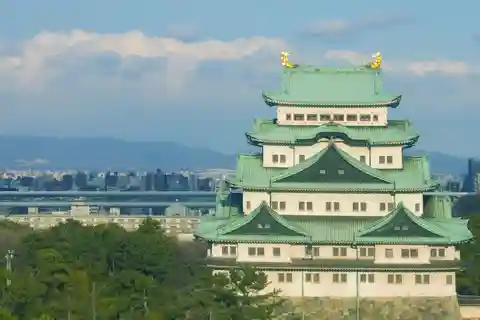 名古屋：鈴鹿サーキットF1観戦者にとって対照的な街