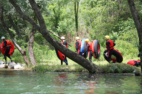 Depuis Split : Descente en chambre à air sur la rivière CetinaDepuis Split : Descente en chambre à air sur la rivière Cetina avec transfert