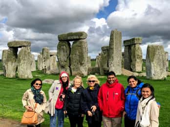 Stonehenge und Bath: Kleingruppentour mit Oxford-Professor Stonehenge und Bath: Kleingruppentour mit Oxford-Professor