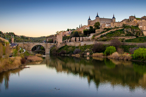 Toledo: Three Cultures Walking Tour in Spanish Tour 3 Culturas en Español