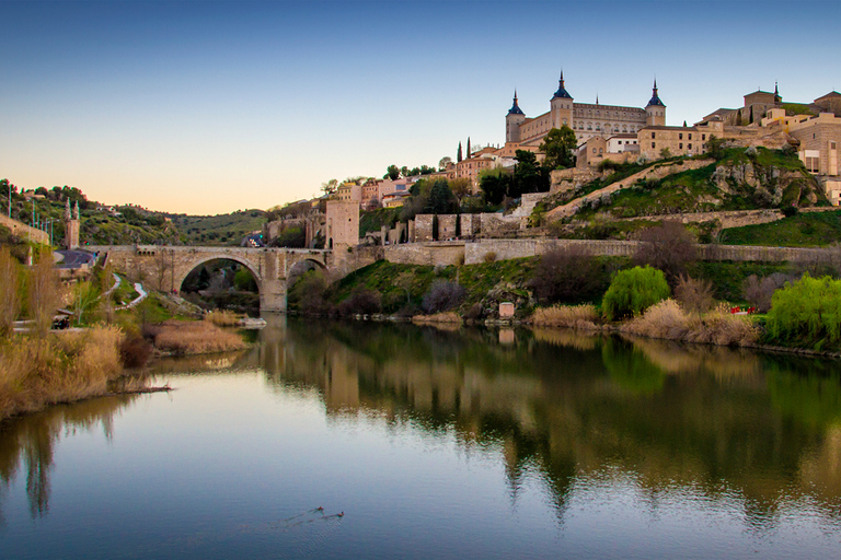 Toledo: wandeltocht door drie culturen in het SpaansTour 3 Culturas en Español