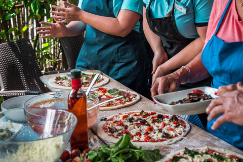 Sorrento: Lekcja robienia pizzy w szkole gotowania Tirabusciò