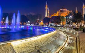 Istanbul: Full-Day Highlights Tour with Guide and Lunch